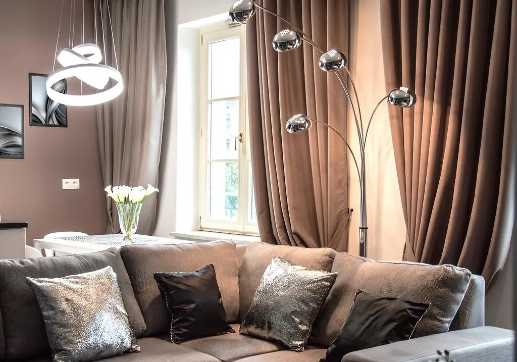 Platinum Apartment By Pla Krakow