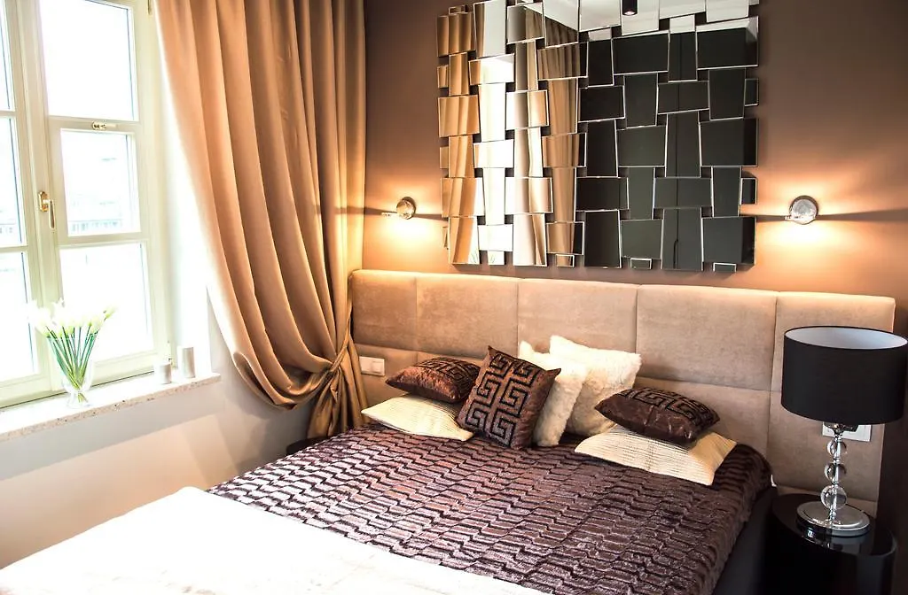 Platinum Apartment By Pla Krakow