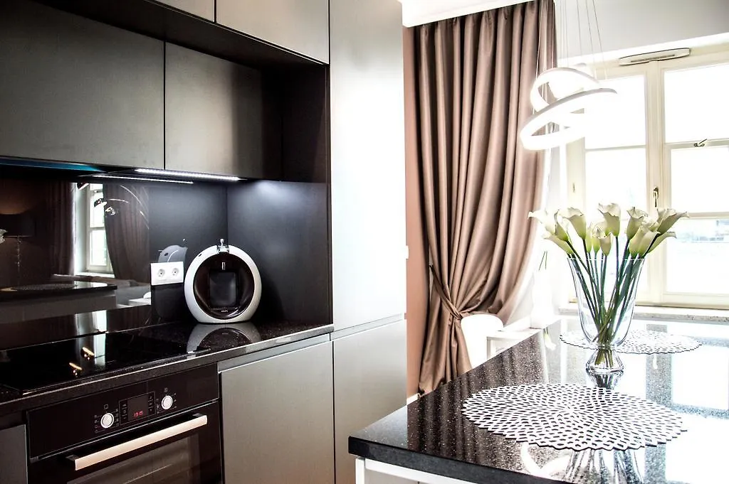 Platinum Apartment By Pla Krakow