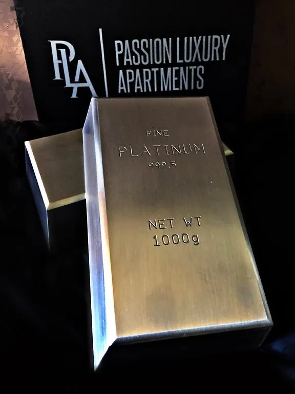 Platinum Apartment By Pla Krakow